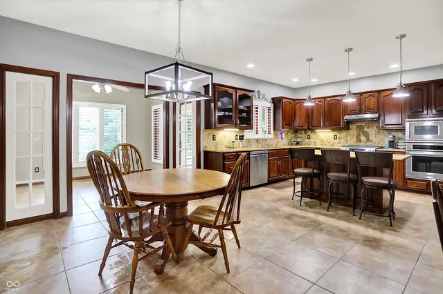 $809,000 | 1324 Eagle Valley Drive, Greenwood, IN 46143