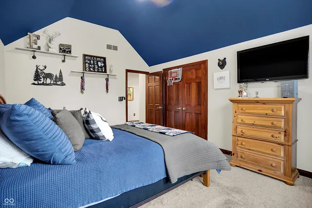 $809,000 | 1324 Eagle Valley Drive, Greenwood, IN 46143