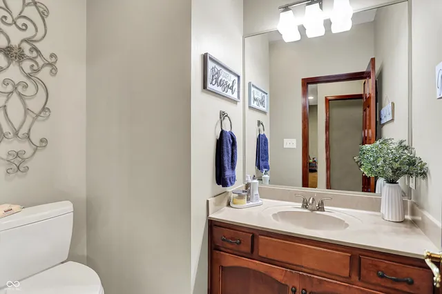 $809,000 | 1324 Eagle Valley Drive, Greenwood, IN 46143