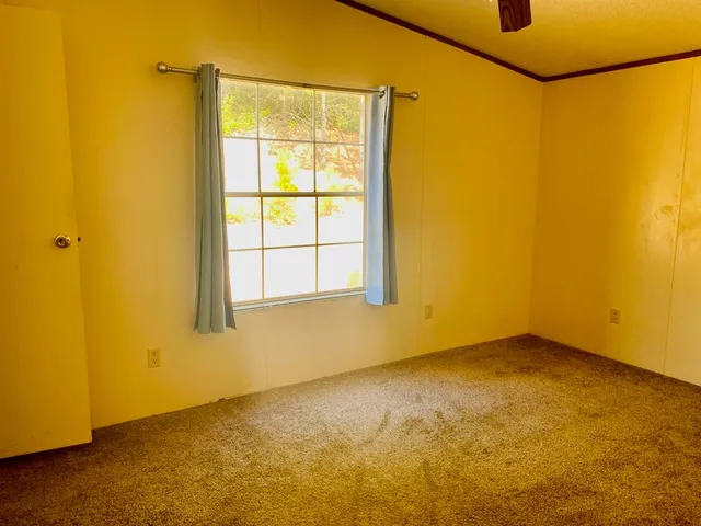 $250,000 | 13701 North Us Highway, Palestine, TX 75801