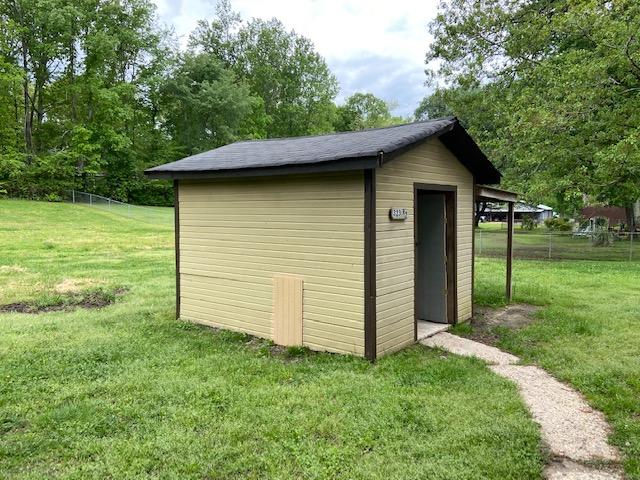 323 West Reed Road LaFayette, GA 30728 - Photo 17 of 23 gable 2