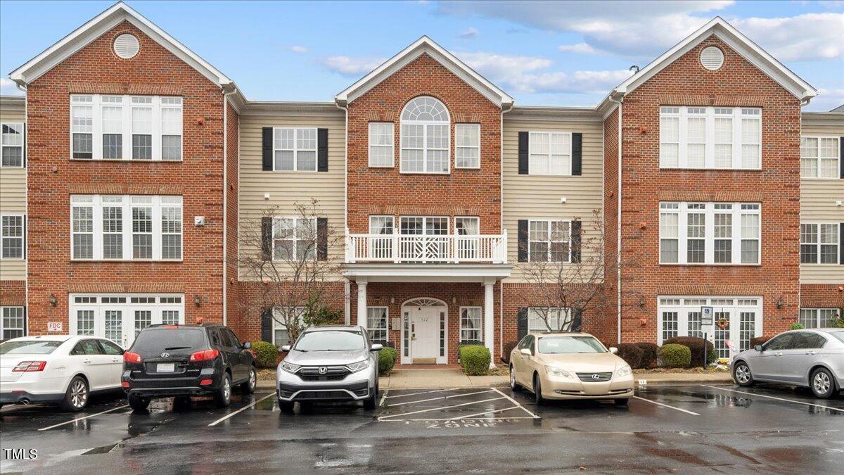 522 College Road, Unit 206 Greensboro, NC 27410 - Photo 1 of 53 01-Brett 522 College 206-1