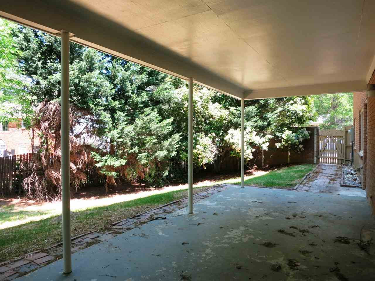 600 Davidson Street Raleigh, NC 27609 - Photo 23 of 25 View of the lg covered Patio off the Lower Level Family Rm. Covered Patio