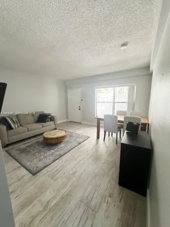 $2,000 | 9248 Collins Avenue, Unit 105, Surfside, FL 33154