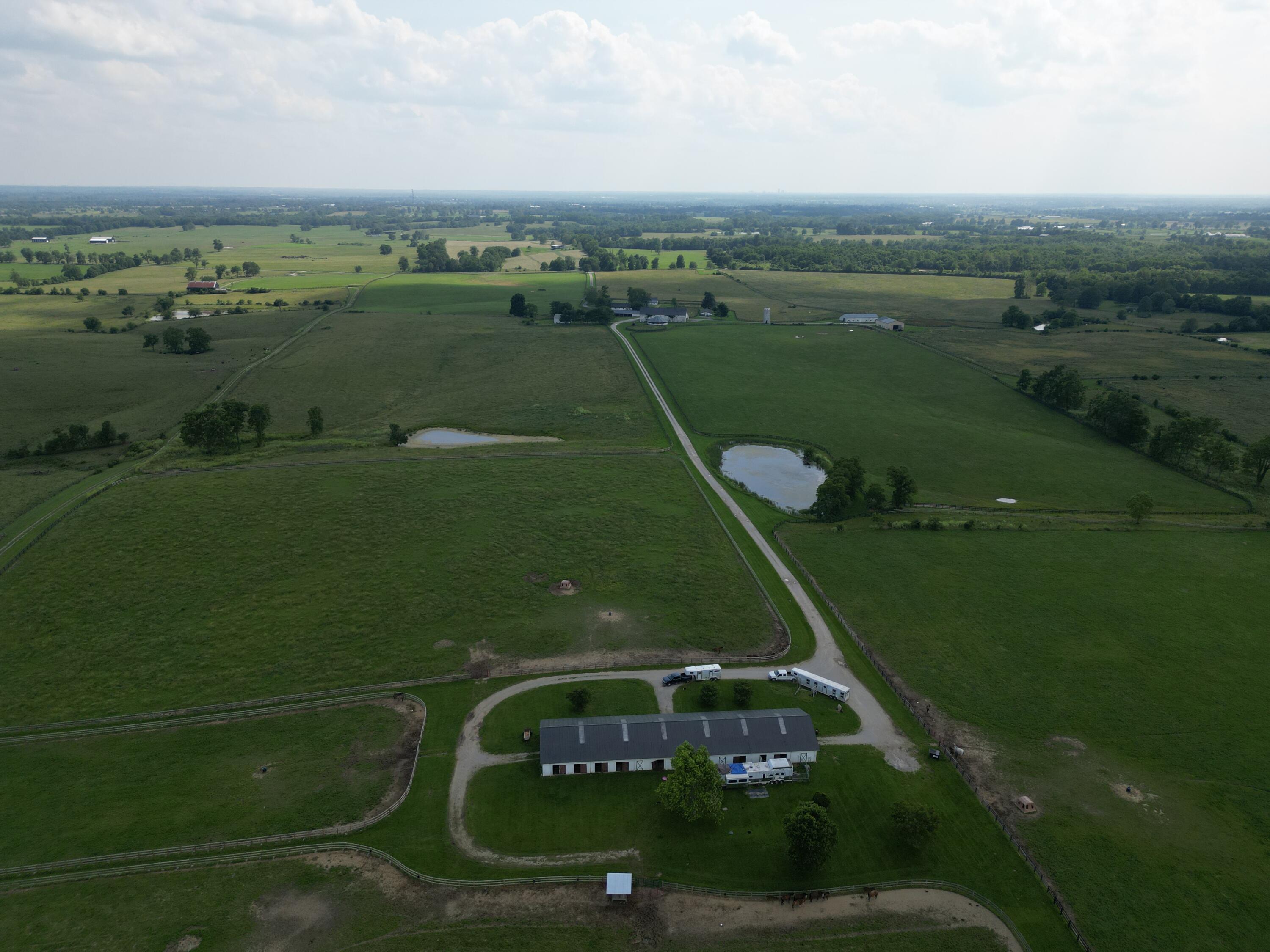 1542 Ferguson Road Lexington, KY 40511 - Photo 17 of 23 DJI_0407