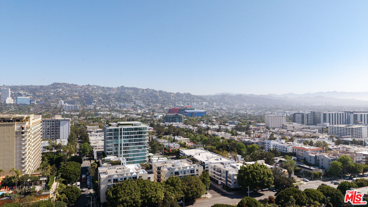 9000 West 3rd Street, Unit 103 Los Angeles, CA 90048 - Photo 21 of 27 a view of a city