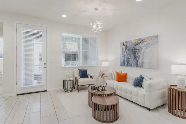 $1,099,000 | 862 White Moonstone Loop, San Jose, CA 95123