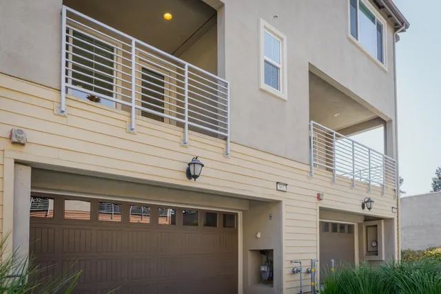 $1,099,000 | 862 White Moonstone Loop, San Jose, CA 95123