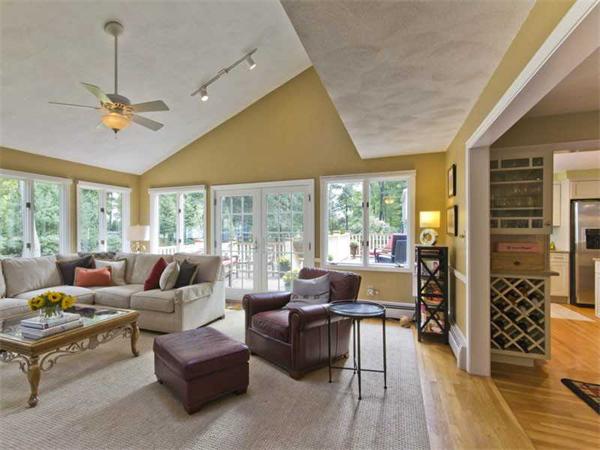 175 Ferncliffe Road Seekonk, MA 02771 - Photo 12 of 27 Gallery Image 12