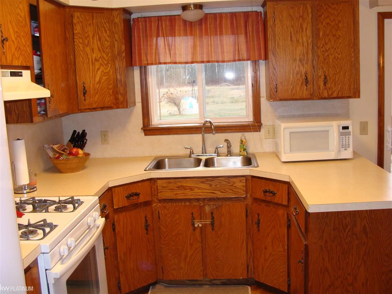 4065 Norman Road Fort Gratiot, MI 48059 - Photo 21 of 22 31312389-20.JPG
