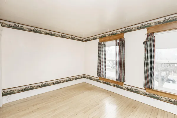 $265,000 | 904 10th Street South, Fargo, ND 58103