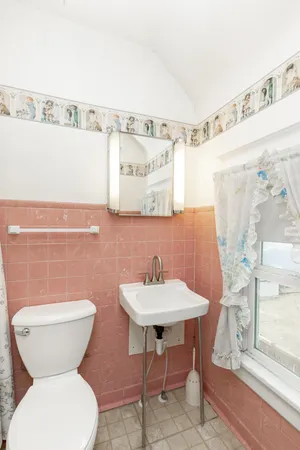 $265,000 | 904 10th Street South, Fargo, ND 58103