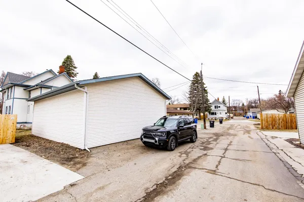 $265,000 | 904 10th Street South, Fargo, ND 58103