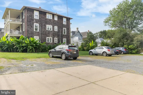 $2,050 | 104 Maple Avenue, Unit 6, Chestertown, MD 21620