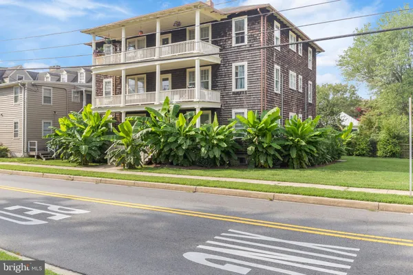 $2,050 | 104 Maple Avenue, Unit 6, Chestertown, MD 21620