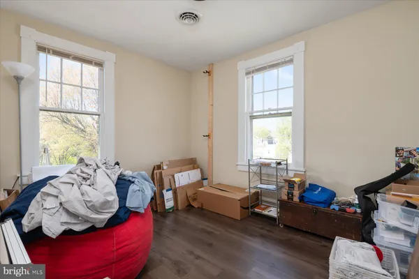 $2,050 | 104 Maple Avenue, Unit 6, Chestertown, MD 21620