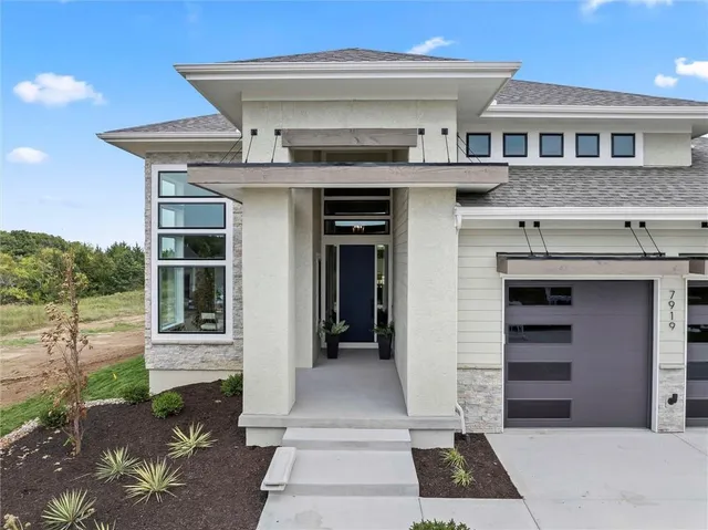 $895,000 | 7919 Round Pr Street, Shawnee, KS 66218