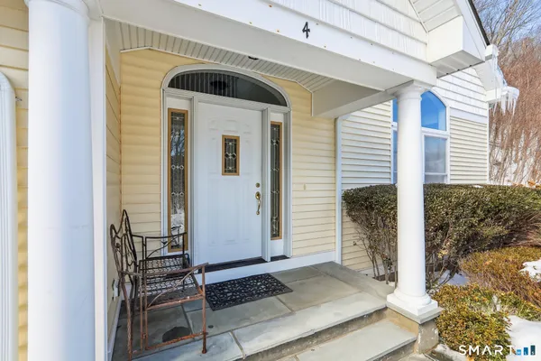 $629,000 | 4 Blossom Court, New Milford, CT 06776
