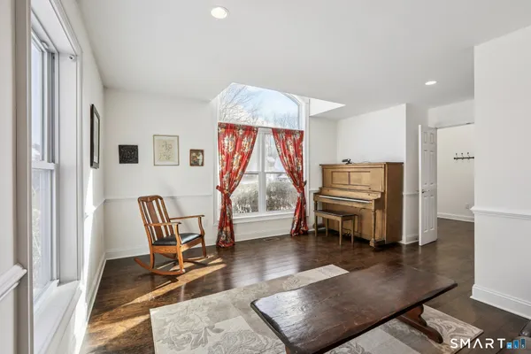 $629,000 | 4 Blossom Court, New Milford, CT 06776