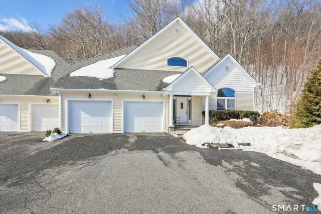 $629,000 | 4 Blossom Court, New Milford, CT 06776