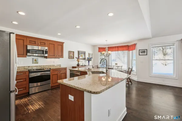 $629,000 | 4 Blossom Court, New Milford, CT 06776