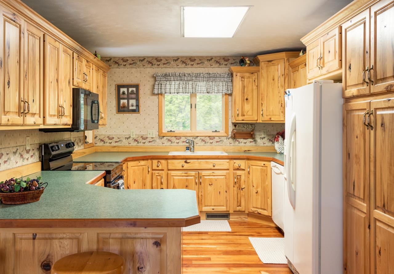 1476 North Betsie River Road Interlochen, MI 49643 - Photo 17 of 43 1907021-16.JPG