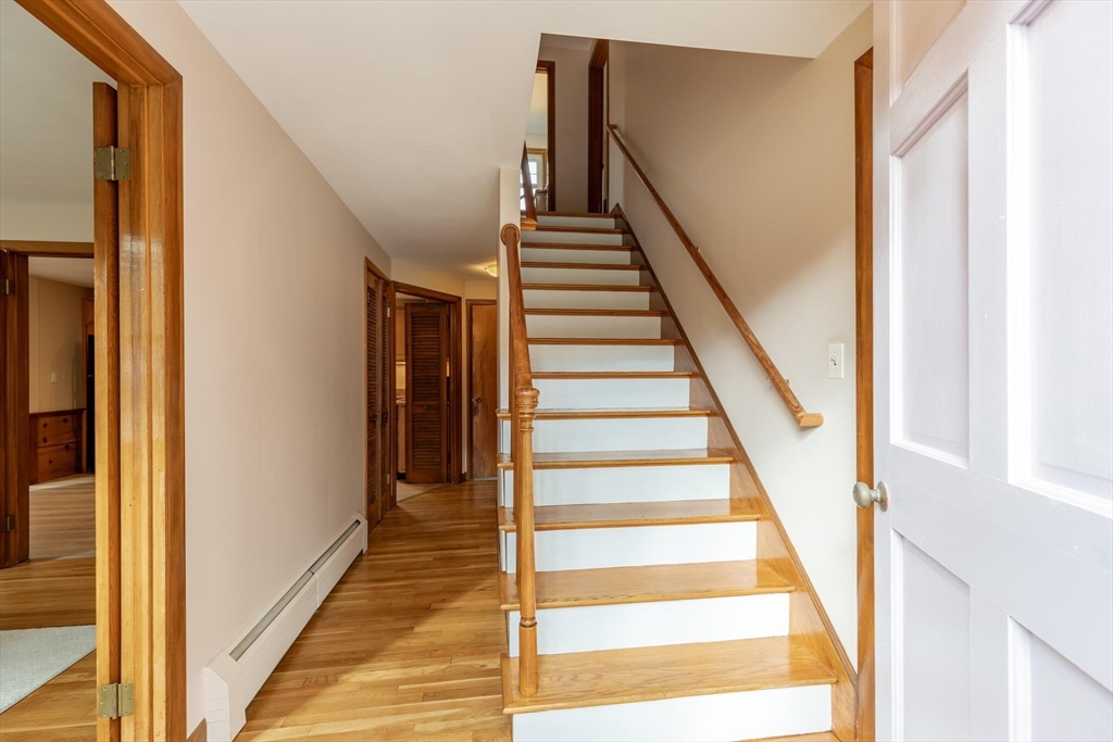 6 Longview Road Chelmsford, MA 01824 - Photo 6 of 40 a view of entryway