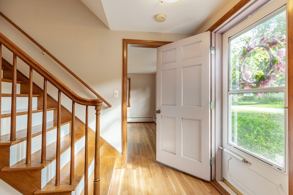 6 Longview Road Chelmsford, MA 01824 - Photo 7 of 40 a view of front door