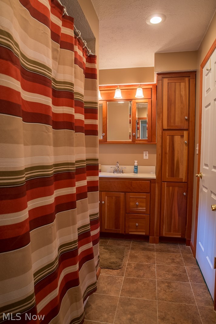 2550 Rockefeller Road Wickliffe, OH 44092 - Photo 11 of 20