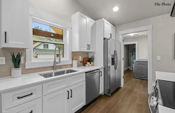 $795,000 | 150 Legacy Way, Nine Mile Falls, WA 99026