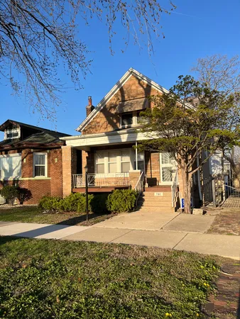 $175,000 | 7811 South Wabash Avenue, Chicago, IL 60619
