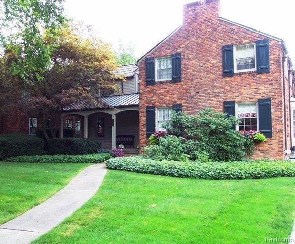 535 Pemberton Road Grosse Pointe, MI 48230 - Photo 1 of 15 535 Pemberton Ext