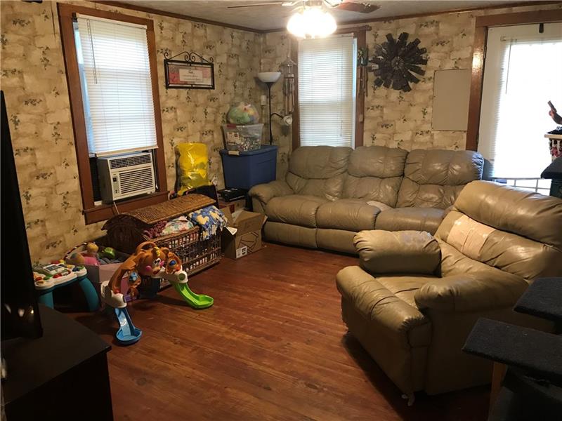 337 Irishtown Road Grove City, PA 16127 - Photo 3 of 6 Gallery Image 3