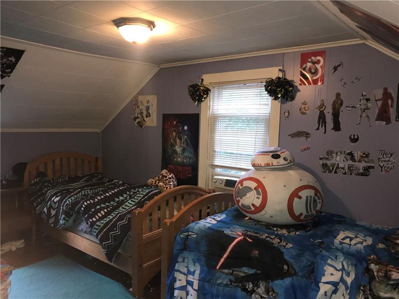 337 Irishtown Road Grove City, PA 16127 - Photo 5 of 6 Gallery Image 5