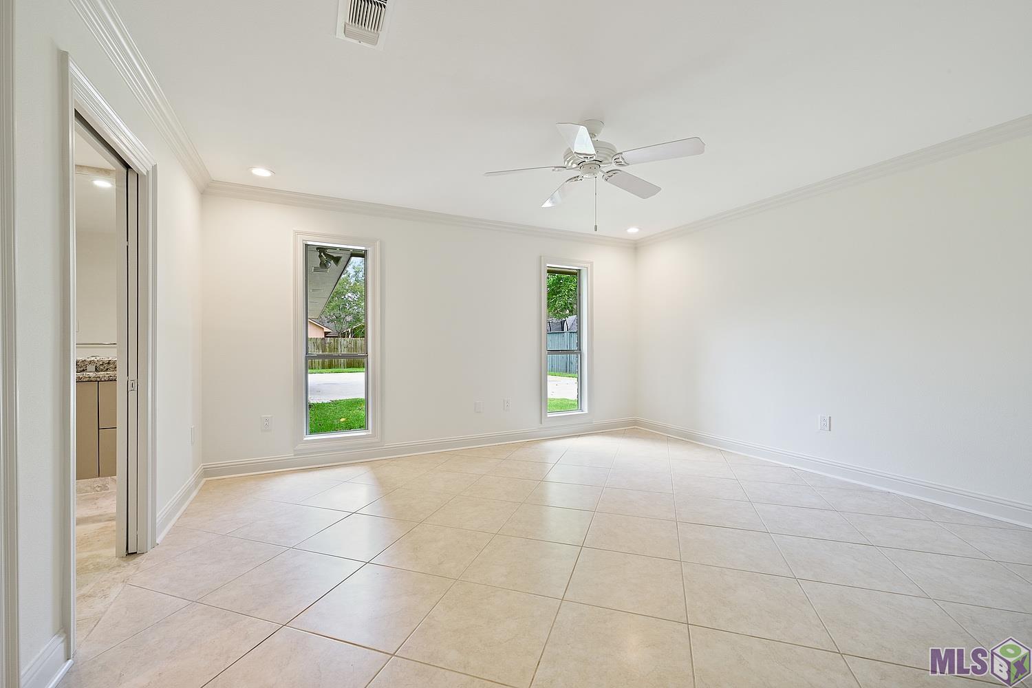 13118 Deerpath Way Baton Rouge, LA 70816 - Photo 4 of 17 Master Bedroom