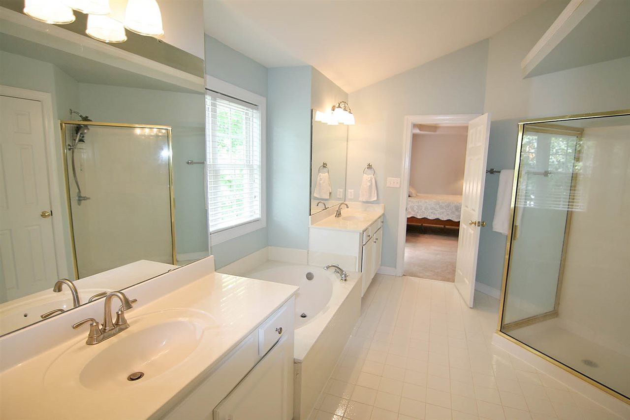 12424 Penrose Trail Raleigh, NC 27614 - Photo 14 of 25 Master Bath/Spa