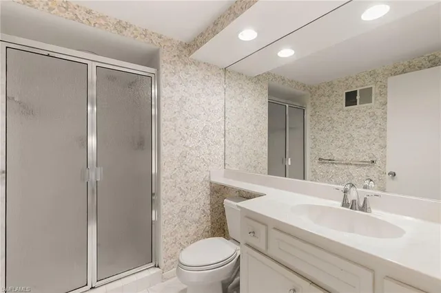 $570,000 | 105 Clubhouse Lane, Unit C189, Naples, FL 34105