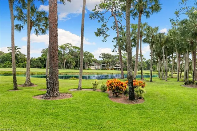 $570,000 | 105 Clubhouse Lane, Unit C189, Naples, FL 34105