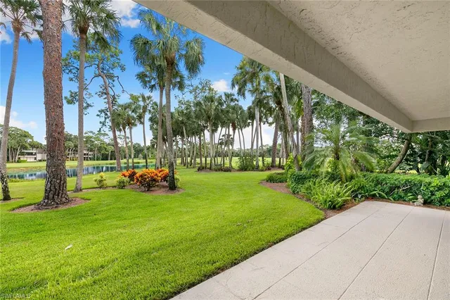 $570,000 | 105 Clubhouse Lane, Unit C189, Naples, FL 34105