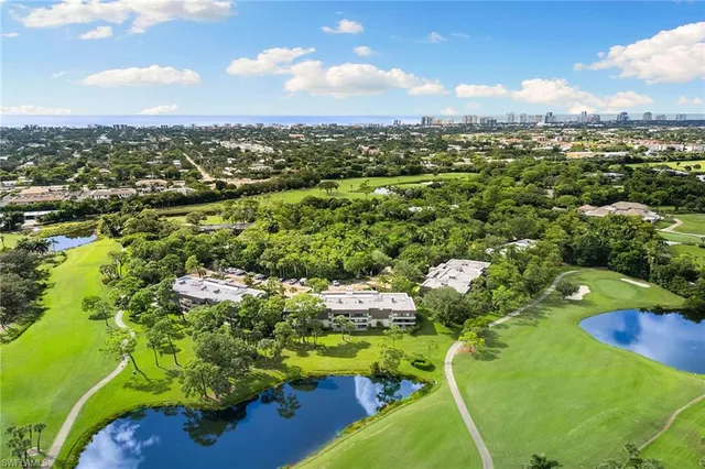 $570,000 | 105 Clubhouse Lane, Unit C189, Naples, FL 34105