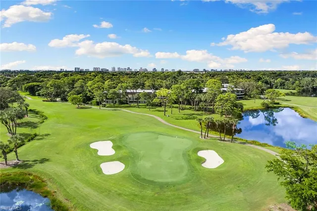 $570,000 | 105 Clubhouse Lane, Unit C189, Naples, FL 34105