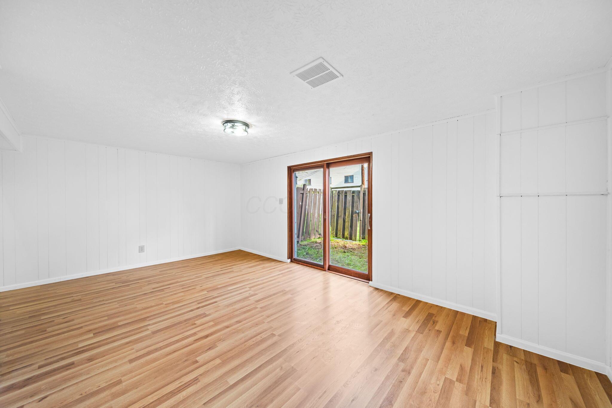2844 Petzinger Road, Unit 69 Columbus, OH 43209 - Photo 20 of 74 20-web-or-mls-DSC01501-2