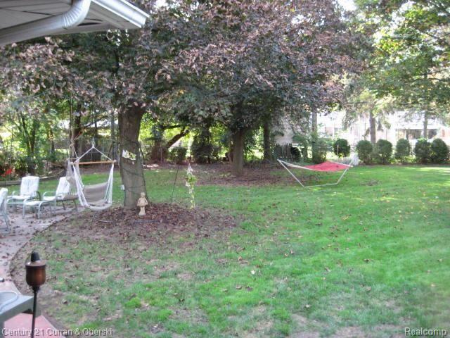 1 Ridgemont Court Dearborn, MI 48124 - Photo 22 of 23 Backyard
