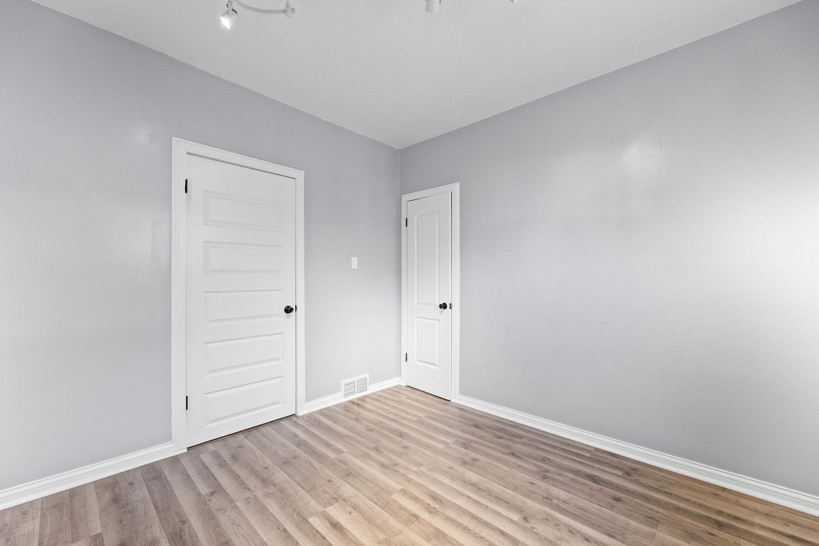 243 Waltham Street Calumet City, IL 60409 - Photo 10 of 38