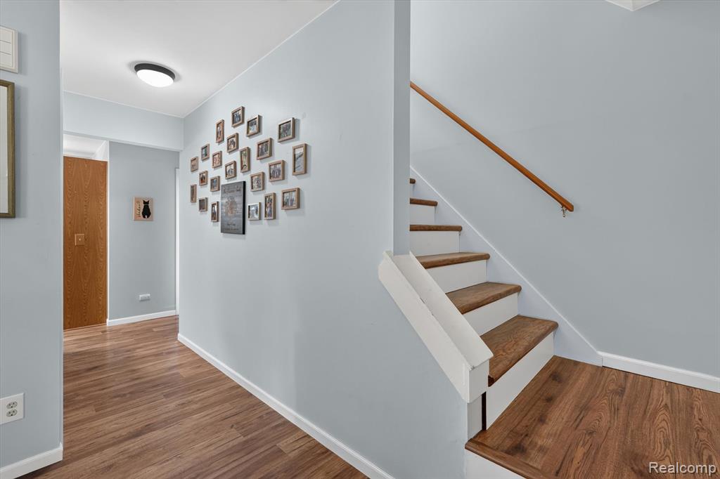 5521 Independence Colony Road Grand Blanc, MI 48439 - Photo 7 of 45