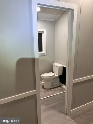 a bathroom with a toilet
