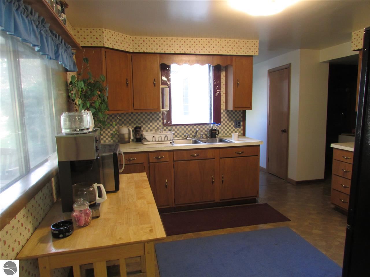 6450 South Loomis Road Shepherd, MI 48883 - Photo 3 of 23 1785657-2.JPG