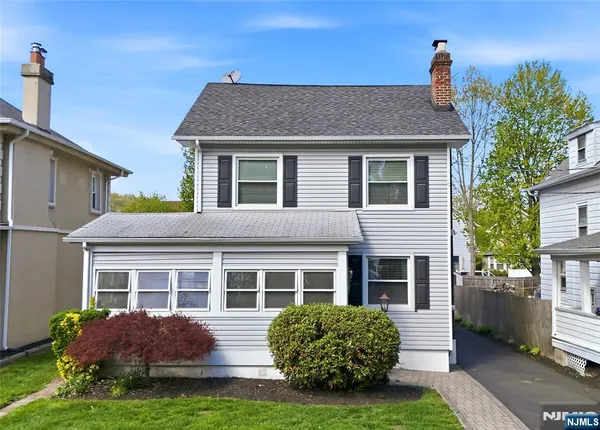 $679,000 | 65 Carteret Street, Bloomfield, NJ 07003