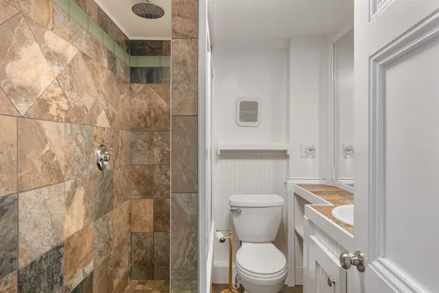 $450,000 | 89 College Street, Unit A2, Burlington, VT 05401