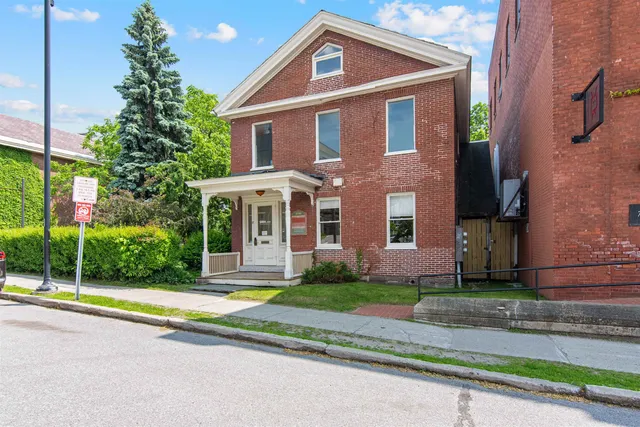 $450,000 | 89 College Street, Unit A2, Burlington, VT 05401